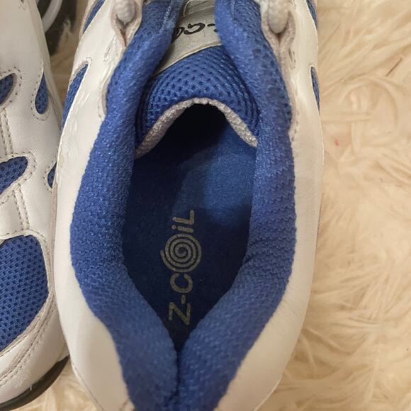 Z-Coil Freedom Classic Coil White Blue Leather Mesh Walking Shoes | 8 MSRP $260 - Picture 8 of 9
